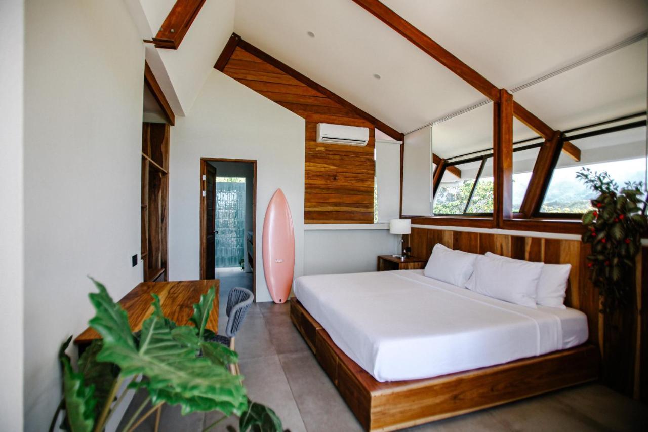 Surf Synergy All-Inclusive Surf Retreat جاكو المظهر الخارجي الصورة